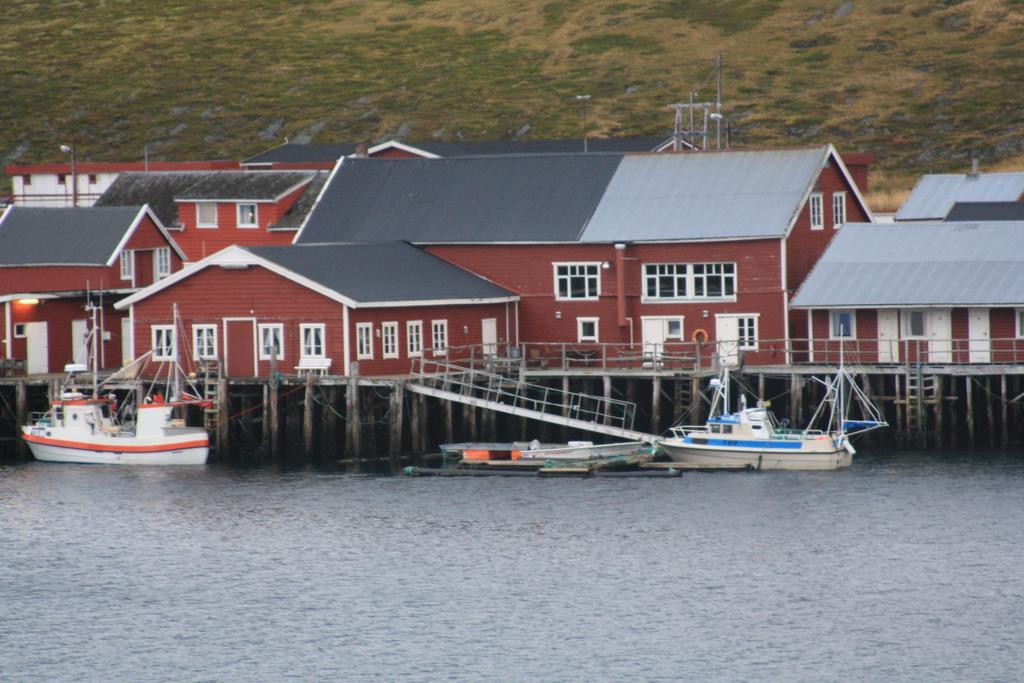 莱普韦格酒店 Repvåg 外观 照片
